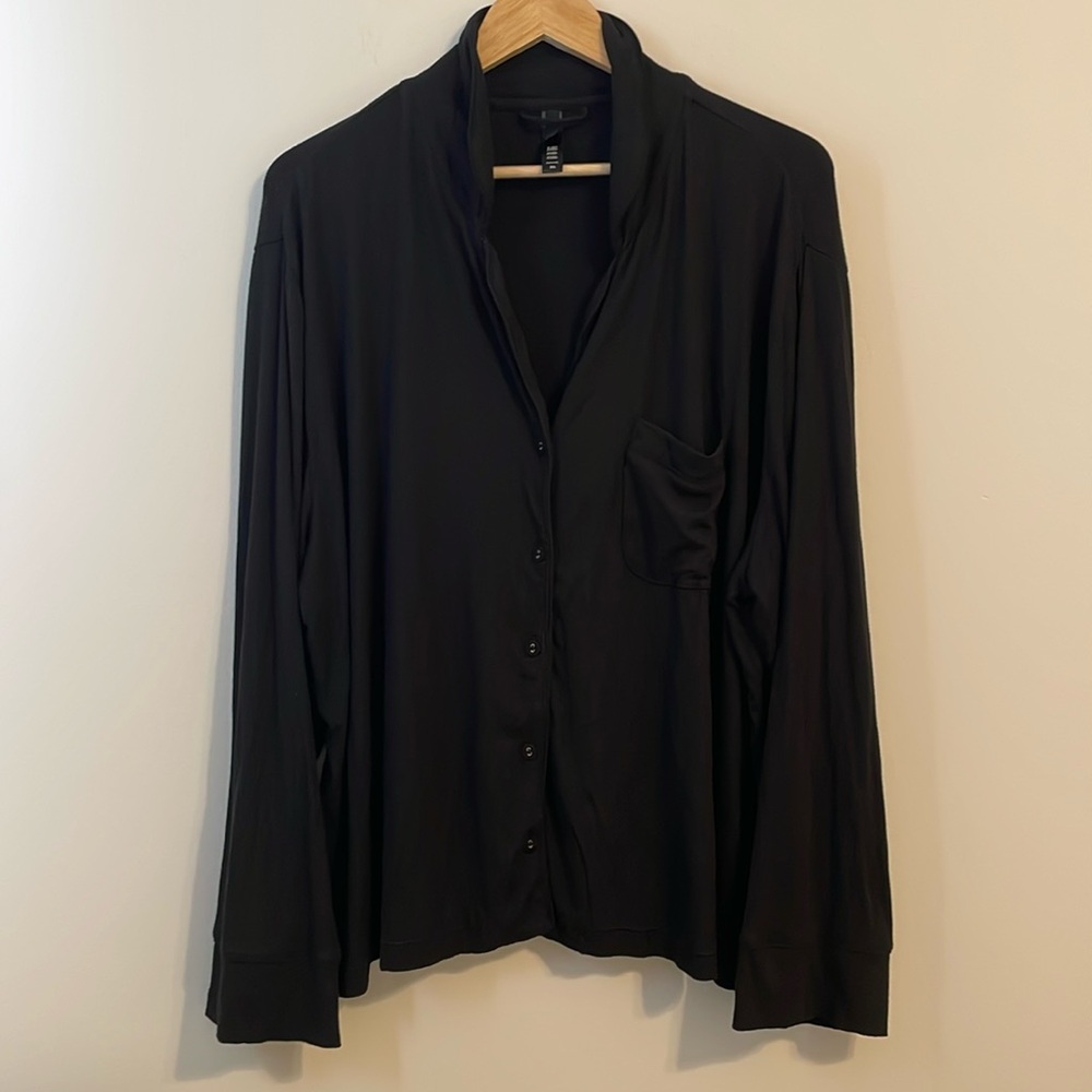 SKIMS Black Long Sleeve Button-Up Pajama Top
